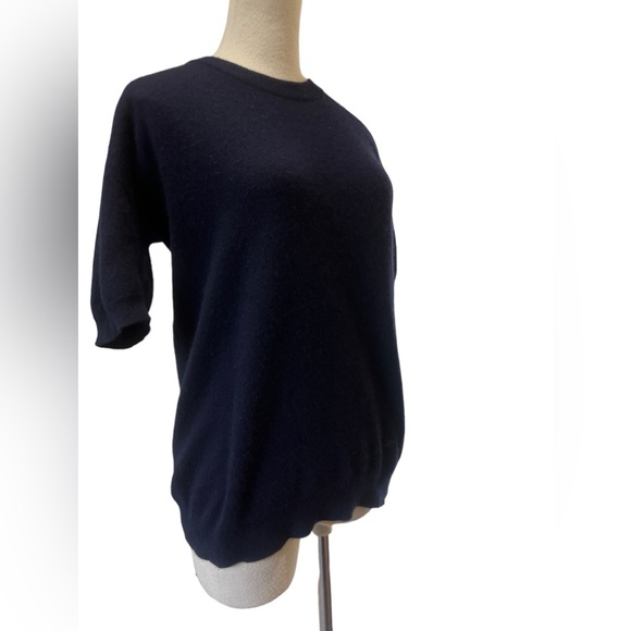 Vintage Chanel navy cashmere sweater - Picture 2 of 10